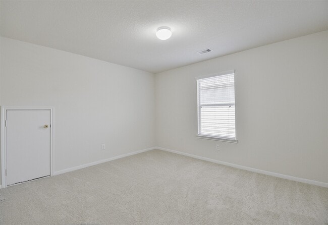 Building Photo - 6614 Halcyon Days Dr