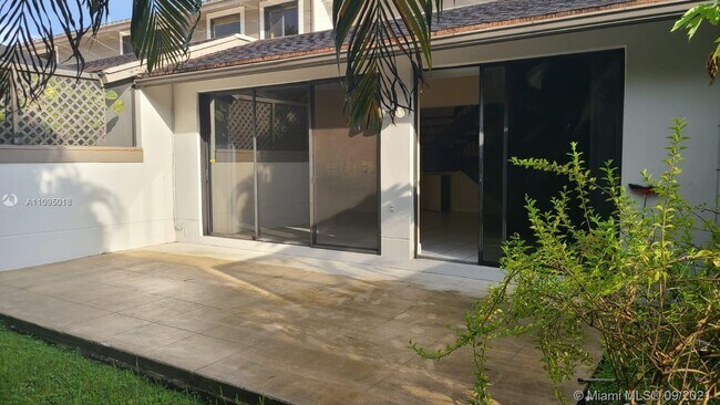Building Photo - 10027 NW 52nd Terrace