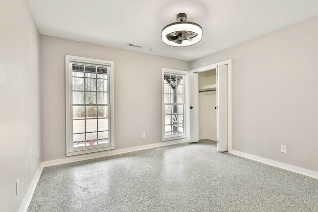 Building Photo - Fully Renovated 4BR Ranch Steps From Serenbe!!! Privacy, Nature & Modern Living