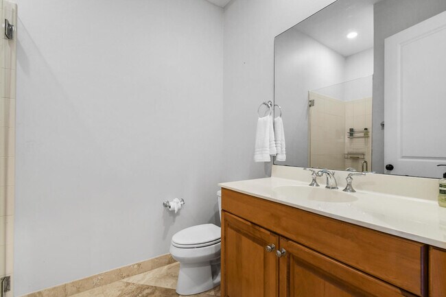 Building Photo - 25 Via Floresta Dr