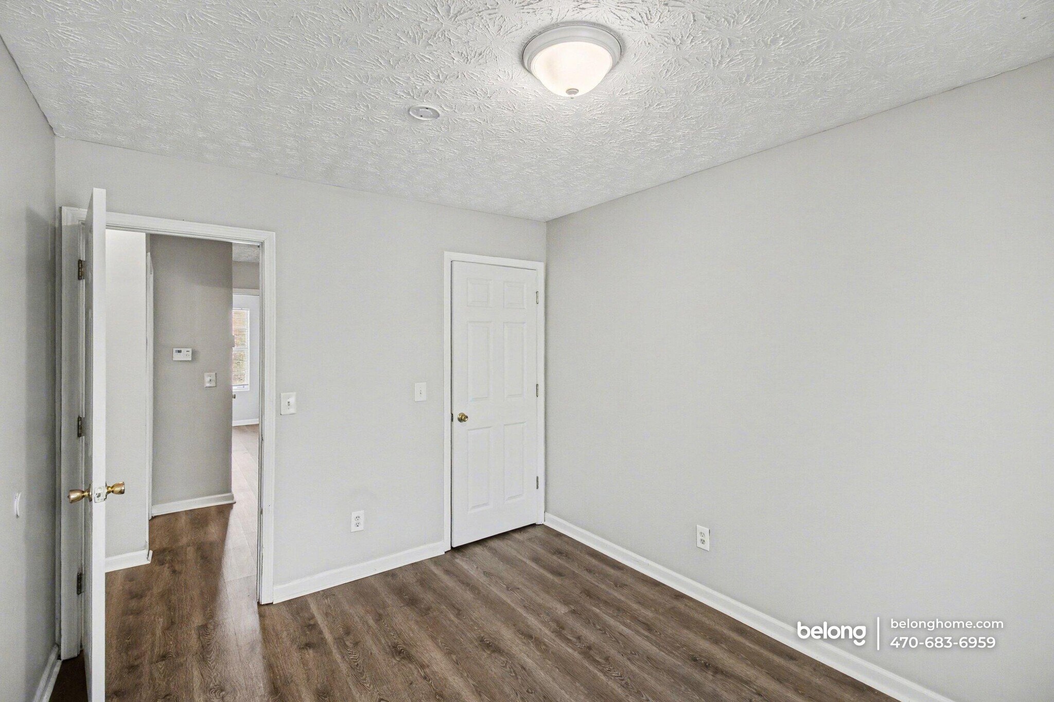 Building Photo - 5876 Strathmoor Manor Cir