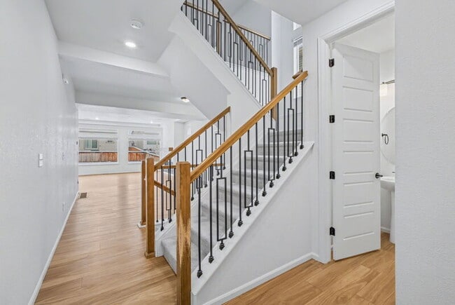 Building Photo - 16417 E 111th Pl