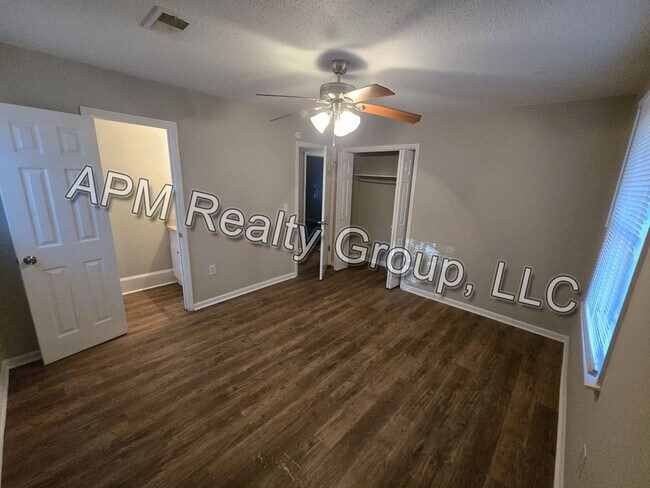 Building Photo - Four-bedroom house off North Main