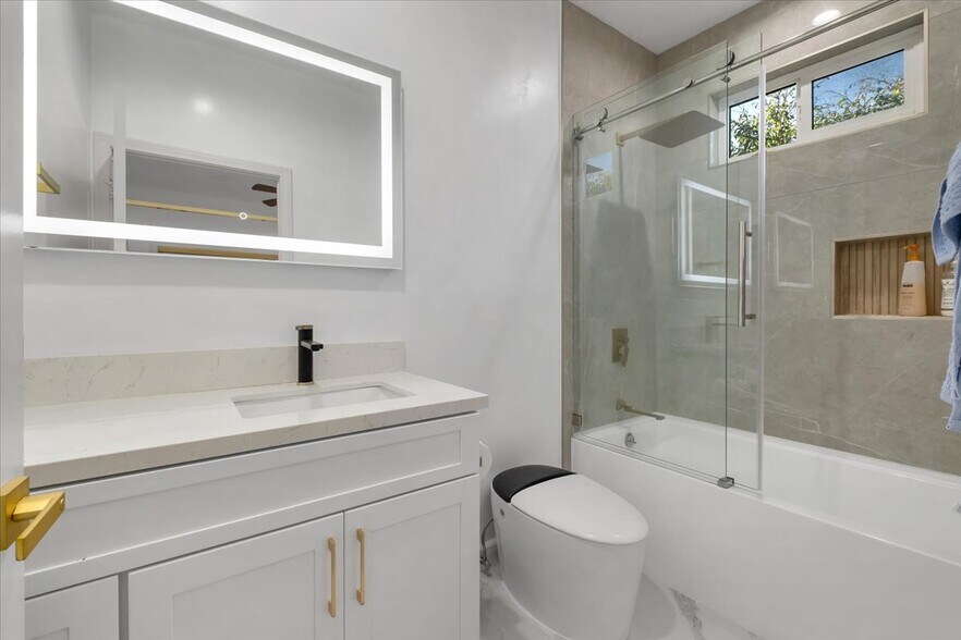 Building Photo - 7939 W 80th St