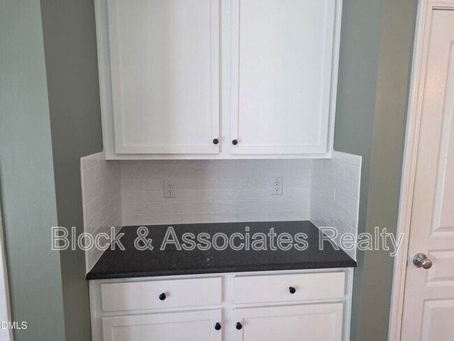 Building Photo - 124 Braeside Ct