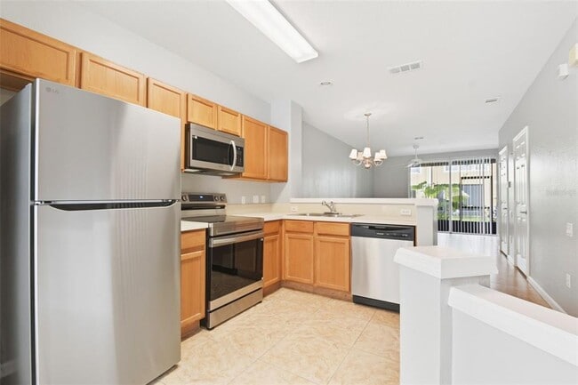 Building Photo - 1450 Stockton Dr