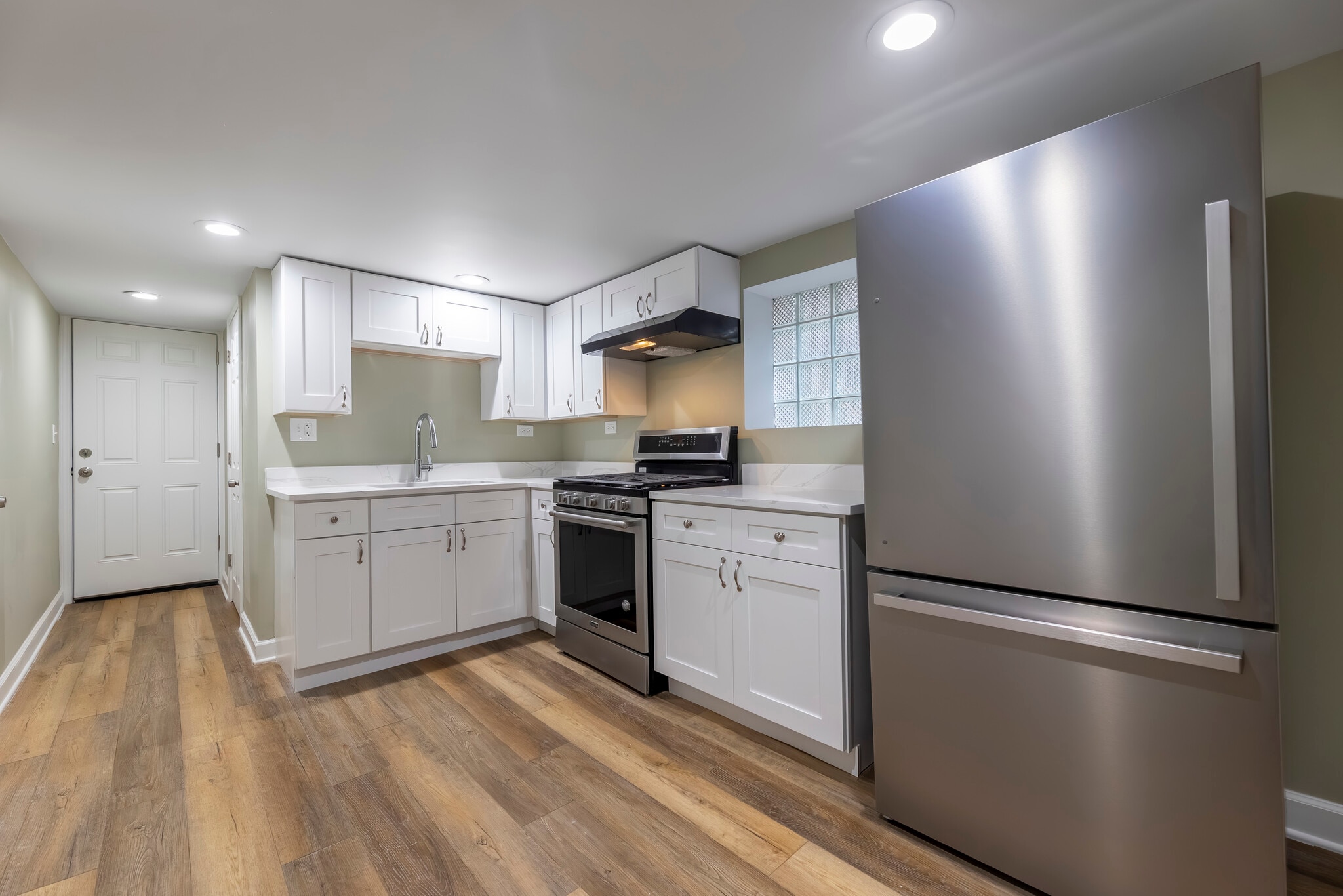 Building Photo - 6327 S Kenneth Ave