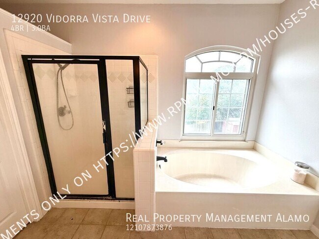 Building Photo - 12920 Vidorra Vista Dr