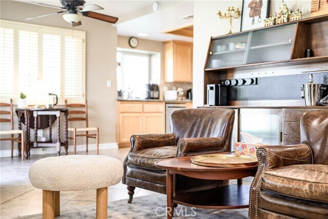 Building Photo - 6933 Stanislaus Pl