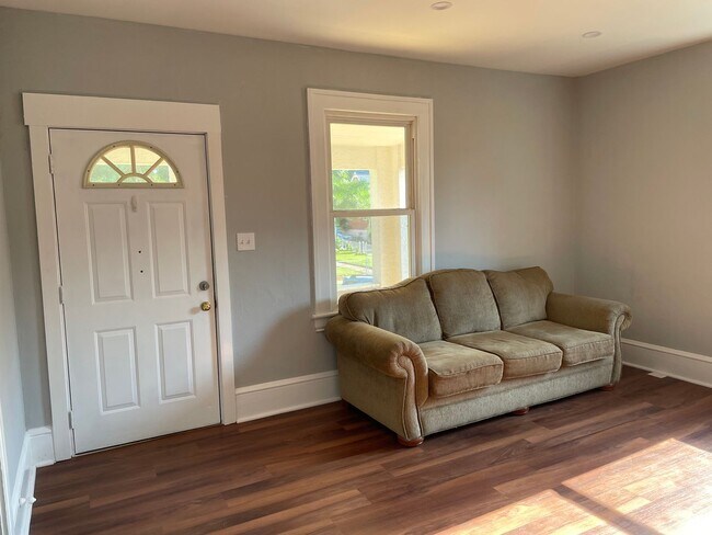 Building Photo - Beautiful Home with Large Covered Front Porch