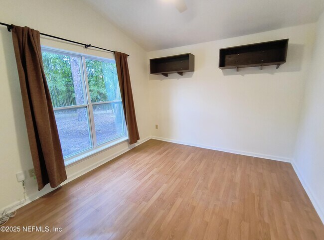 Building Photo - 13636 Capistrano Dr S