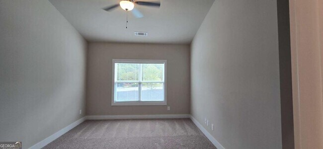 Building Photo - 5728 Urban Vlg Wy