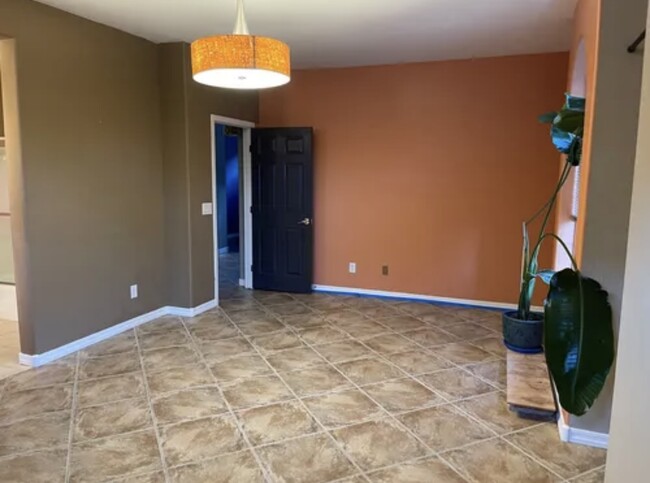 Master bedroom - 1025 N Cloud Cliff Pass