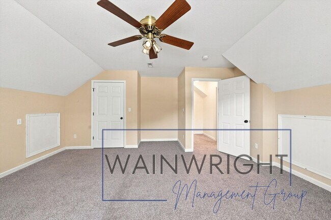 Building Photo - Lake Access Home Wirtz, VA