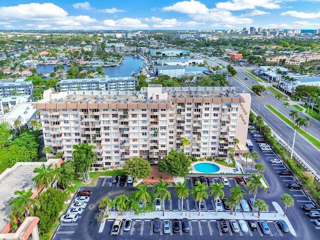 Building Photo - 777 S Federal Hwy