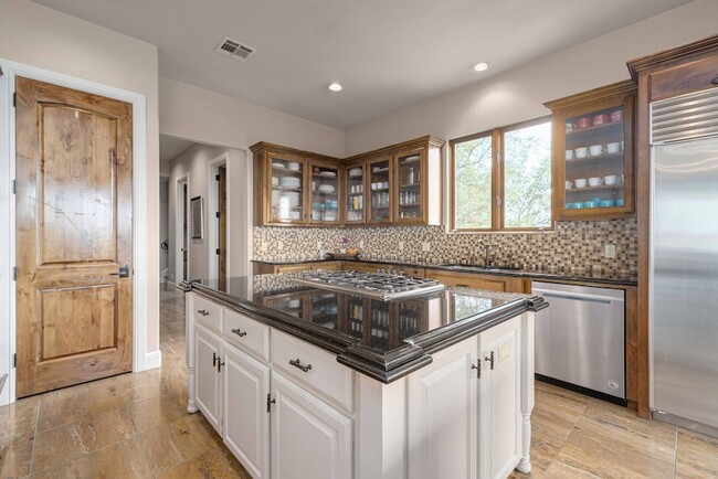 Building Photo - 9104 Atwater Cove