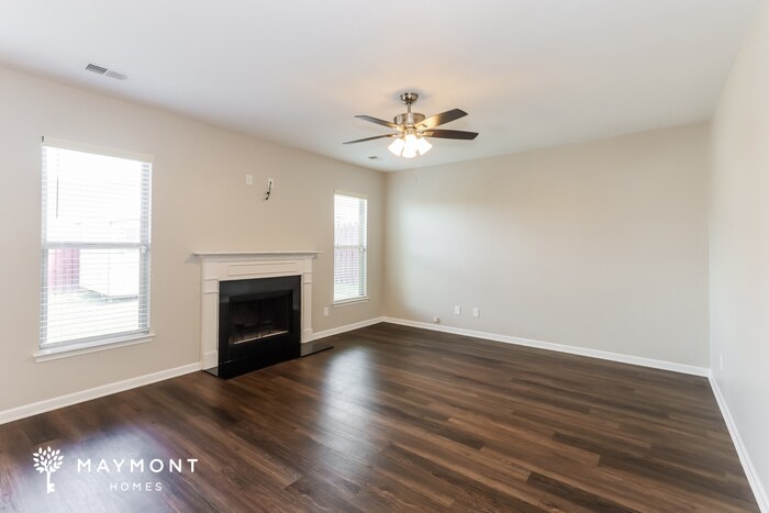 Building Photo - 2750 Huntcliffe Dr