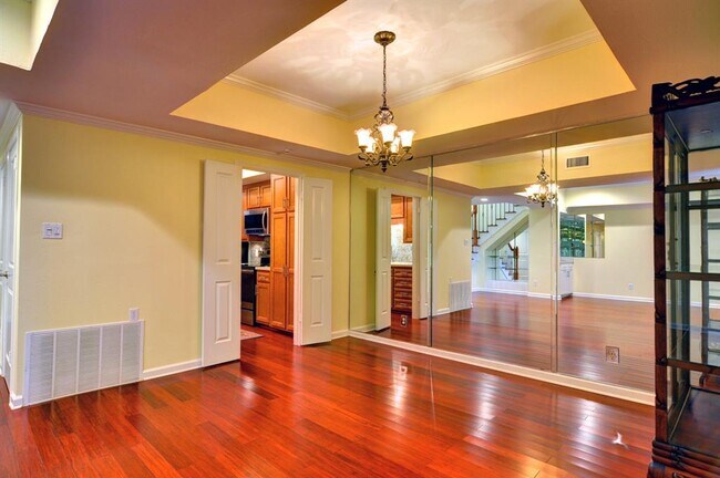 Building Photo - 3024 Hulen Ct
