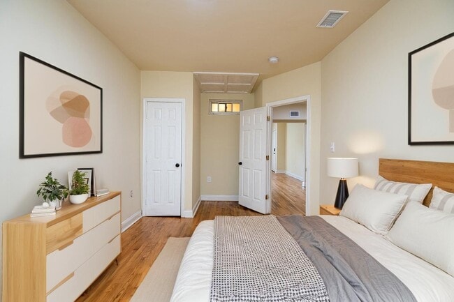 Building Photo - 1716 Capitol Ave NE