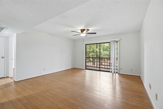 Building Photo - 10110 Forum W Dr