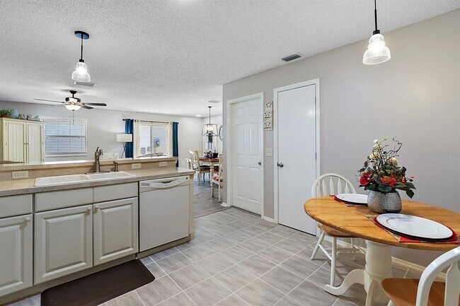 Building Photo - 2014 Johnson Ct