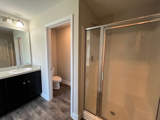 Building Photo - 3 bed 2 bath in Huntsville AL