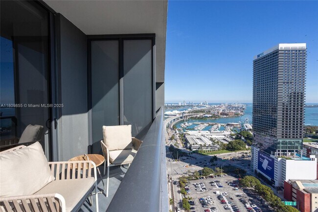 Building Photo - 159 NE 6th St