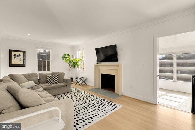 Building Photo - 4105 17th St NW