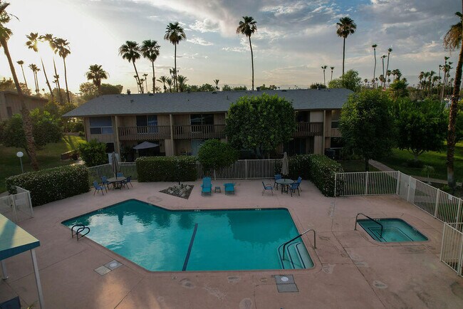 Building Photo - 77805 California Dr