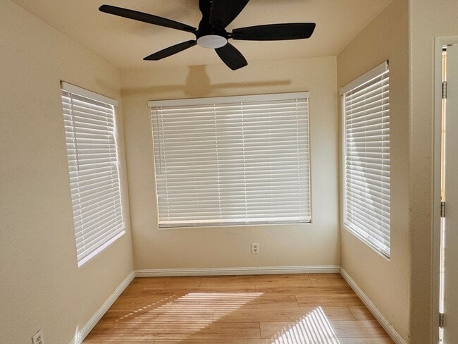 Building Photo - 2 bedroom, 2-bathroom condo for rent