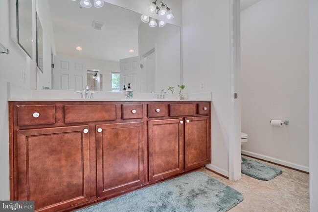 Building Photo - 7863 River Rock Way