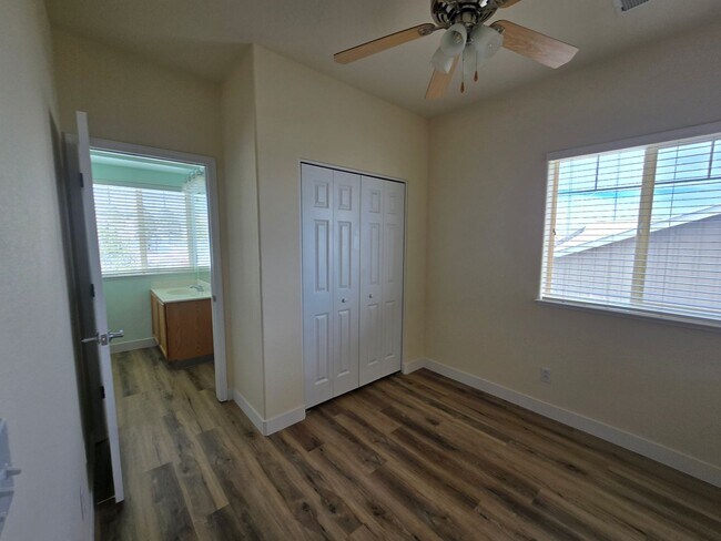 Building Photo - Beautiful North Reno Home W/ Panoramic views!