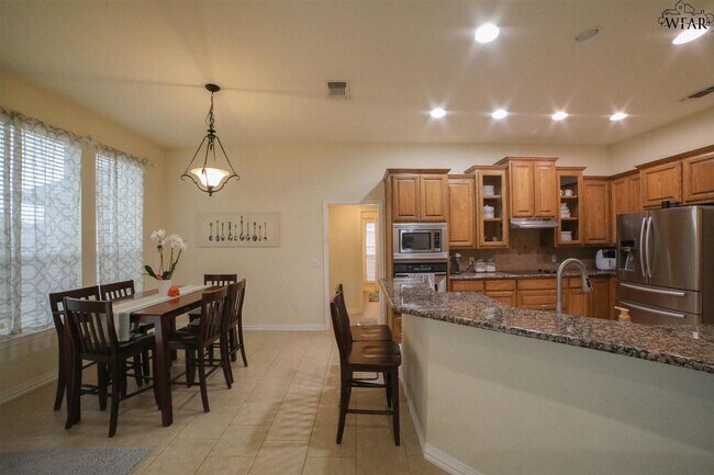 Building Photo - 4919 Silver Crest Dr