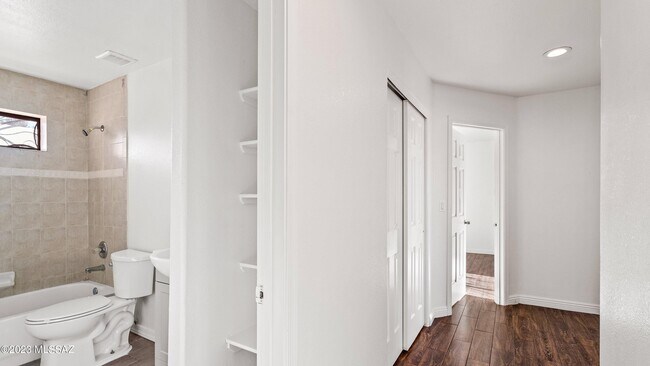 Building Photo - 6428 Buckaroo Loop