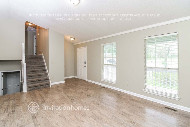 Building Photo - 7300 Hunters Ridge Dr