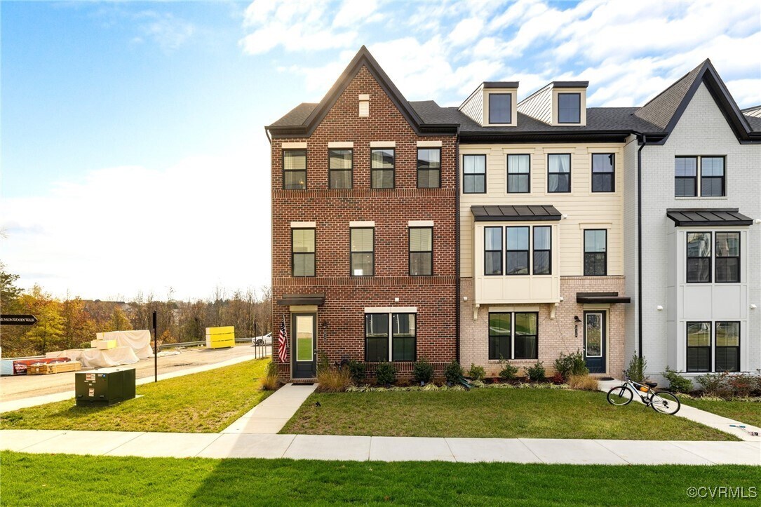 Building Photo - 515 Munson Woods Walk