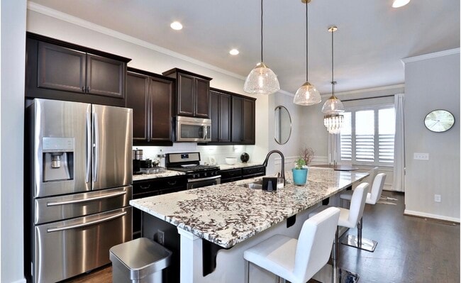 Building Photo - 4379 Strand Dr