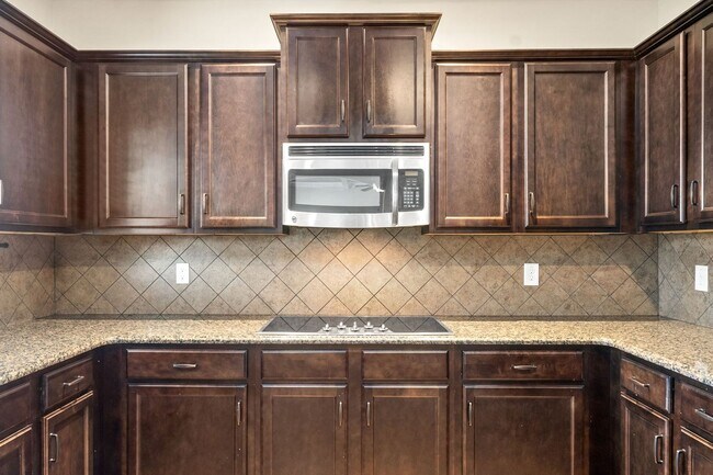 Building Photo - 2976 McManus Cir