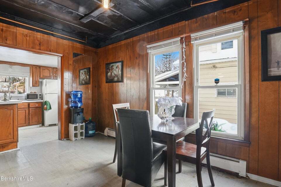 Building Photo - 9 Lincoln St