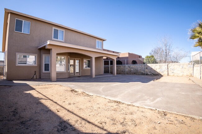 Building Photo - 12737 Tierra Nunez Ct