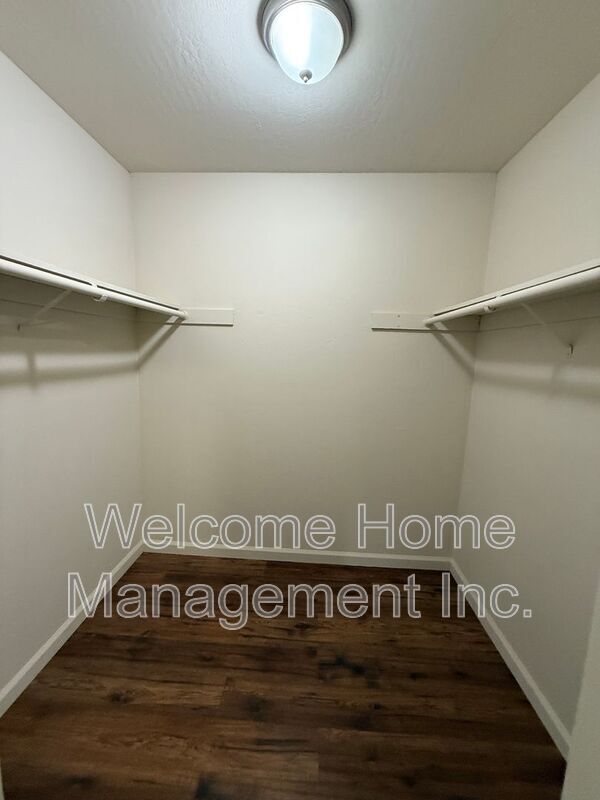 Building Photo - 1611 Alvarado Ave