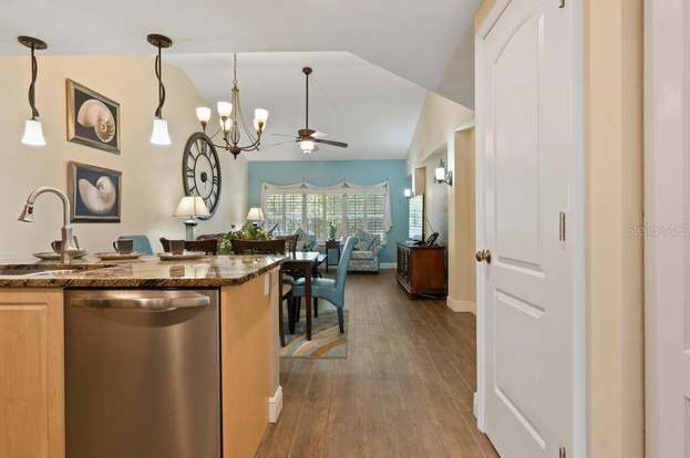 Building Photo - 3401 54th Dr W