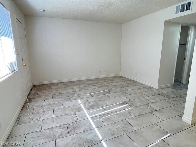 Building Photo - 212 Orland St
