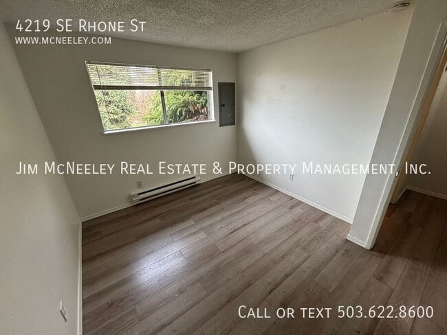 Building Photo - 4219 SE Rhone St