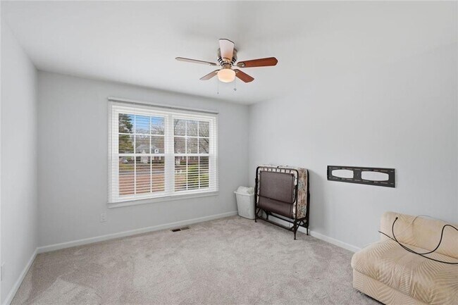 Building Photo - 638 Oberlochen Way