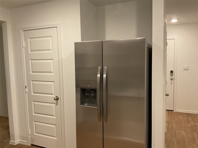 Building Photo - 6235 Scarlet Halo Ln