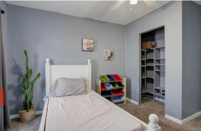 Building Photo - Picture-Perfect 3-Bedroom Charmer – A Drea...