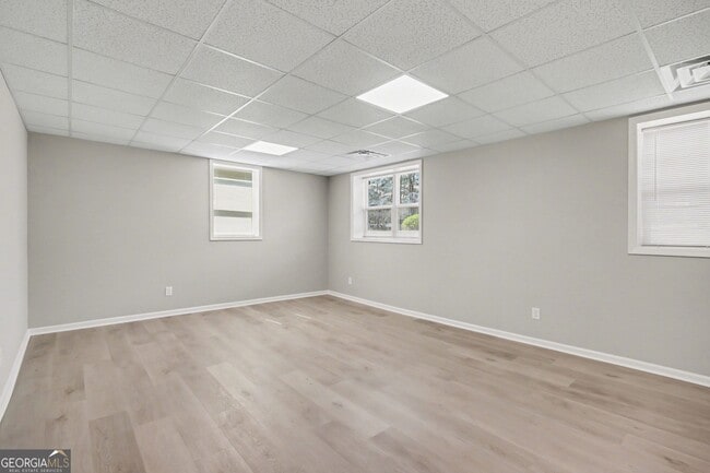 Building Photo - 3907 Lauada Dr