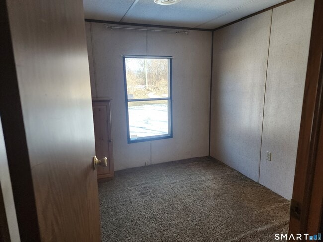 Building Photo - 216 Angel Rd