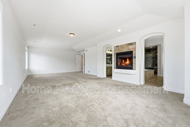 Building Photo - 14325 N Santa Fe St